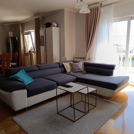 Apartman Haus Maja Banjol Exterior foto