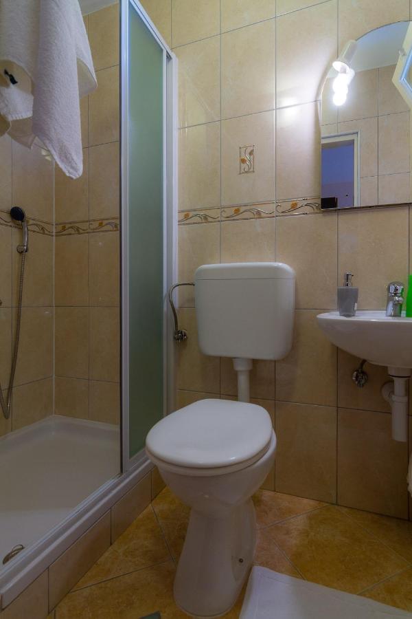 Apartman Haus Maja Banjol Exterior foto
