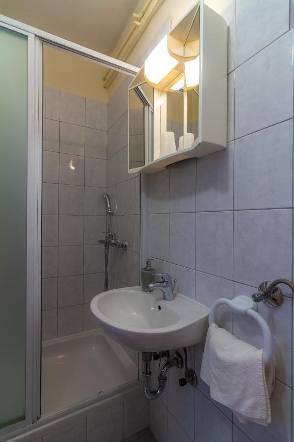 Apartman Haus Maja Banjol Exterior foto